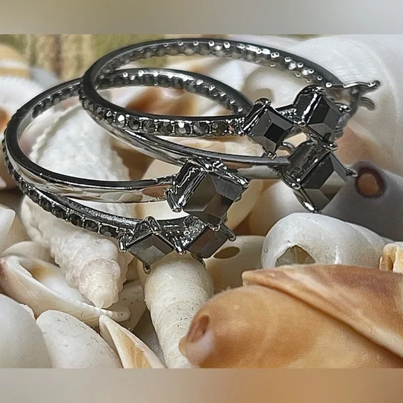 Karl Lagerfeld Hoop Earrings Black & silver NWT - Picture 7 of 10